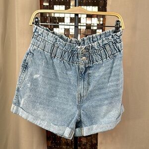 Bluenotes Blue Light Wash Denim w Paper Bag Waist Size Large